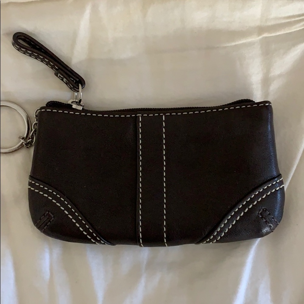 coach pouch